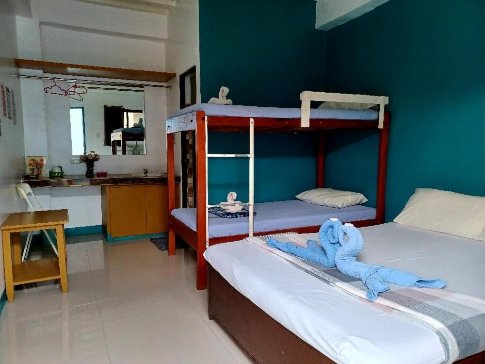 Pete'S Inn Roxas City Eksteriør billede